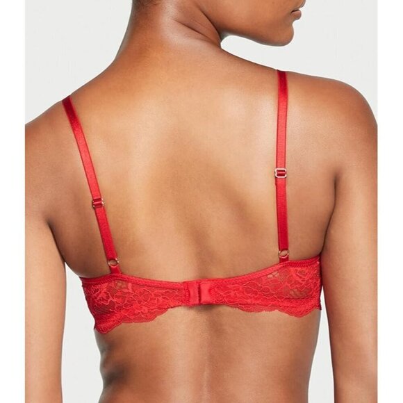 Victoria's Secret Push Up BraPadded, Plunge Neckline, Lace Bra Very Sexy 32C NWT - Picture 2 of 4
